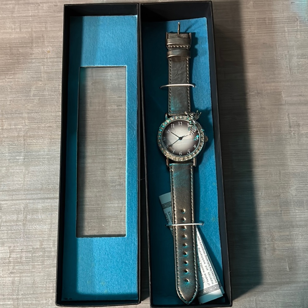 Silver Watch - Picture 2 of 3